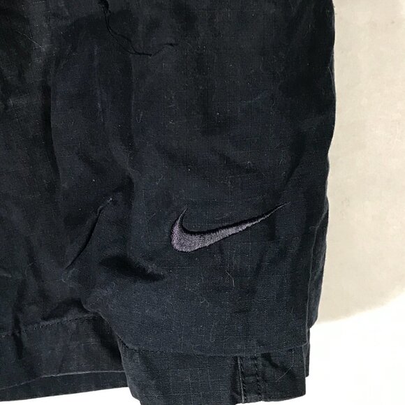NIKE Athletic Blue Workout Cargo Zipper Activewear Sports Training Shorts - Picture 2 of 6
